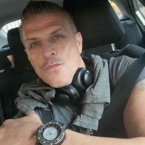 Meet your Posher, Henry